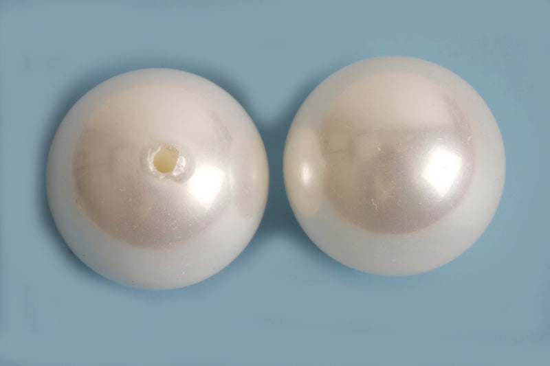 Shell Pearl, rund, anboret, 12 mm, hvid, 2 stk.
