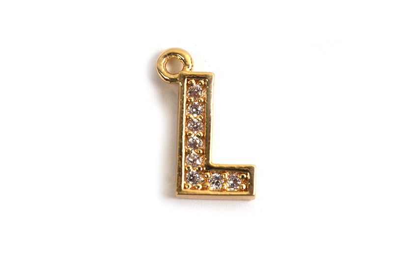 Bogstav m/zirkonia, L, 10x7 mm, forgyldt med 18K guld, 1 stk.