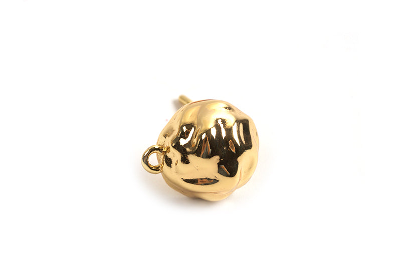 Ørestikker, halv rund, hamret, ca. 11x10x5 mm, forgyldt med 18K guld, 2 stk.