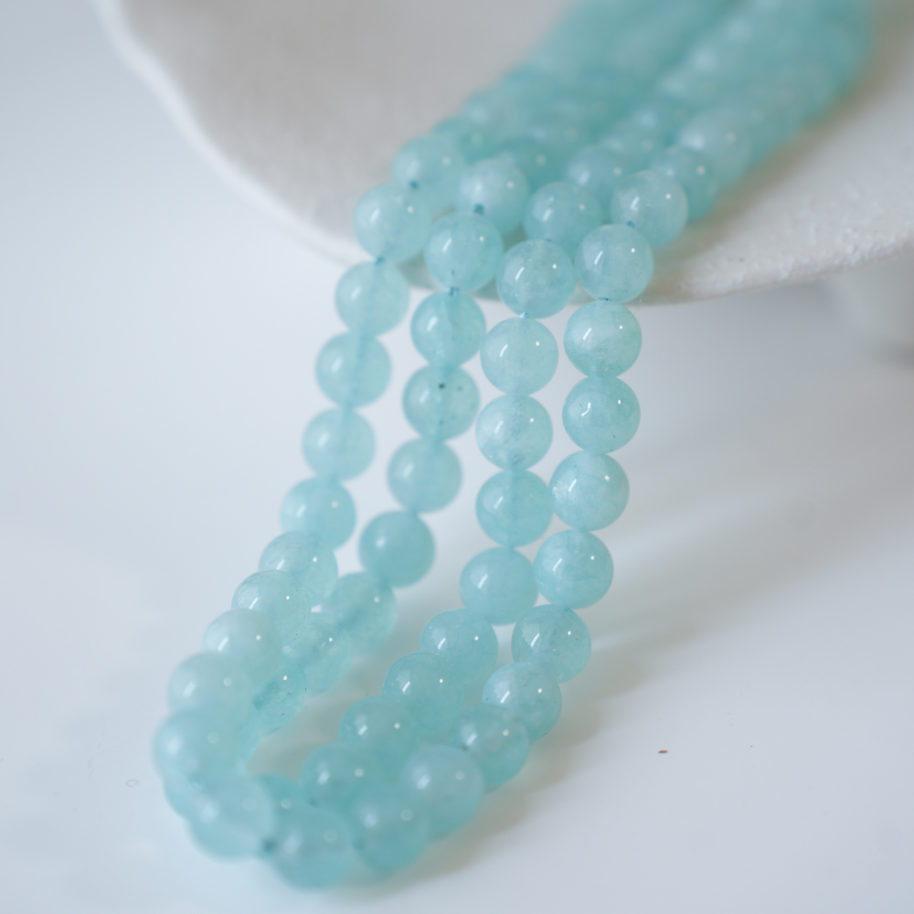 Chalcedony,10mm rund/37cm,hel streng - Lysegrøn