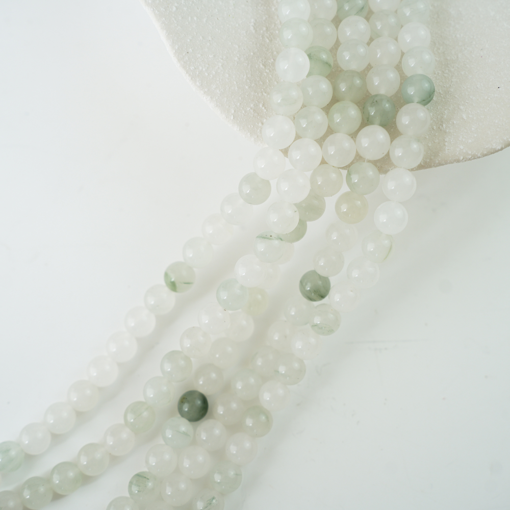 Tianshan-bergjade,8mm rund,hel streng 38cm