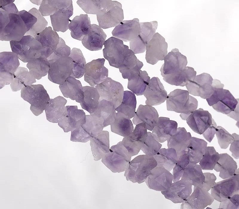 Amethyst, chips, ca. 8-15x8-15 mm, 1 streng