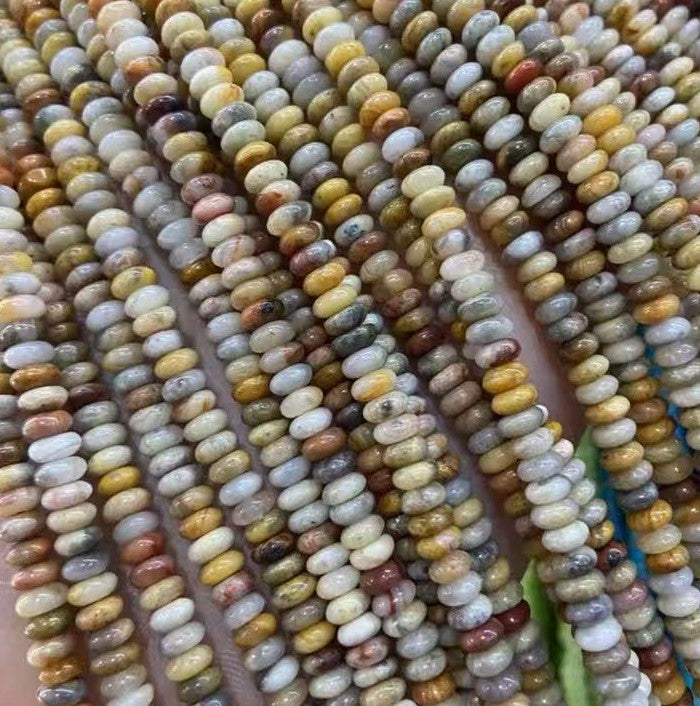 Agat , oblate , ca.5 mm, 1 streng