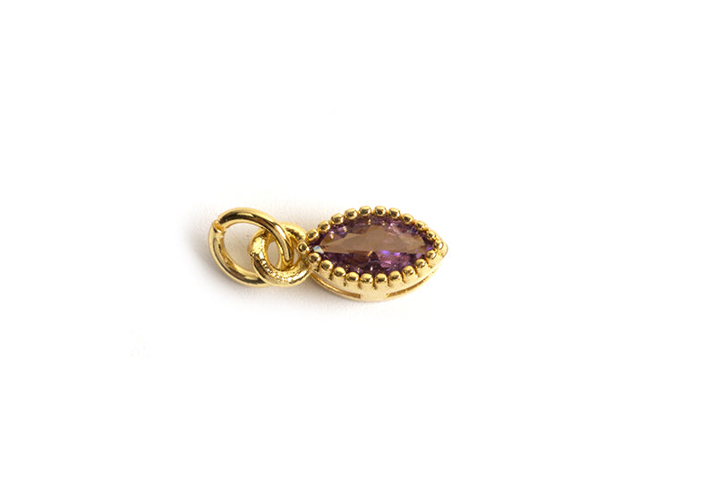 Vedhæng, glas, ca. 9x4x3,5 mm, forgyldt med 18K guld, lilla, 1 stk.