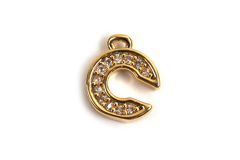 Bogstav m/zirkonia, C, 10x8 mm, forgyldt med 18K guld, 1 stk.