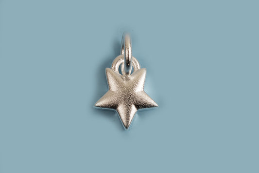 Vedhæng, stjerne, mat, ca. 7x5 mm, 925s, 1 stk.