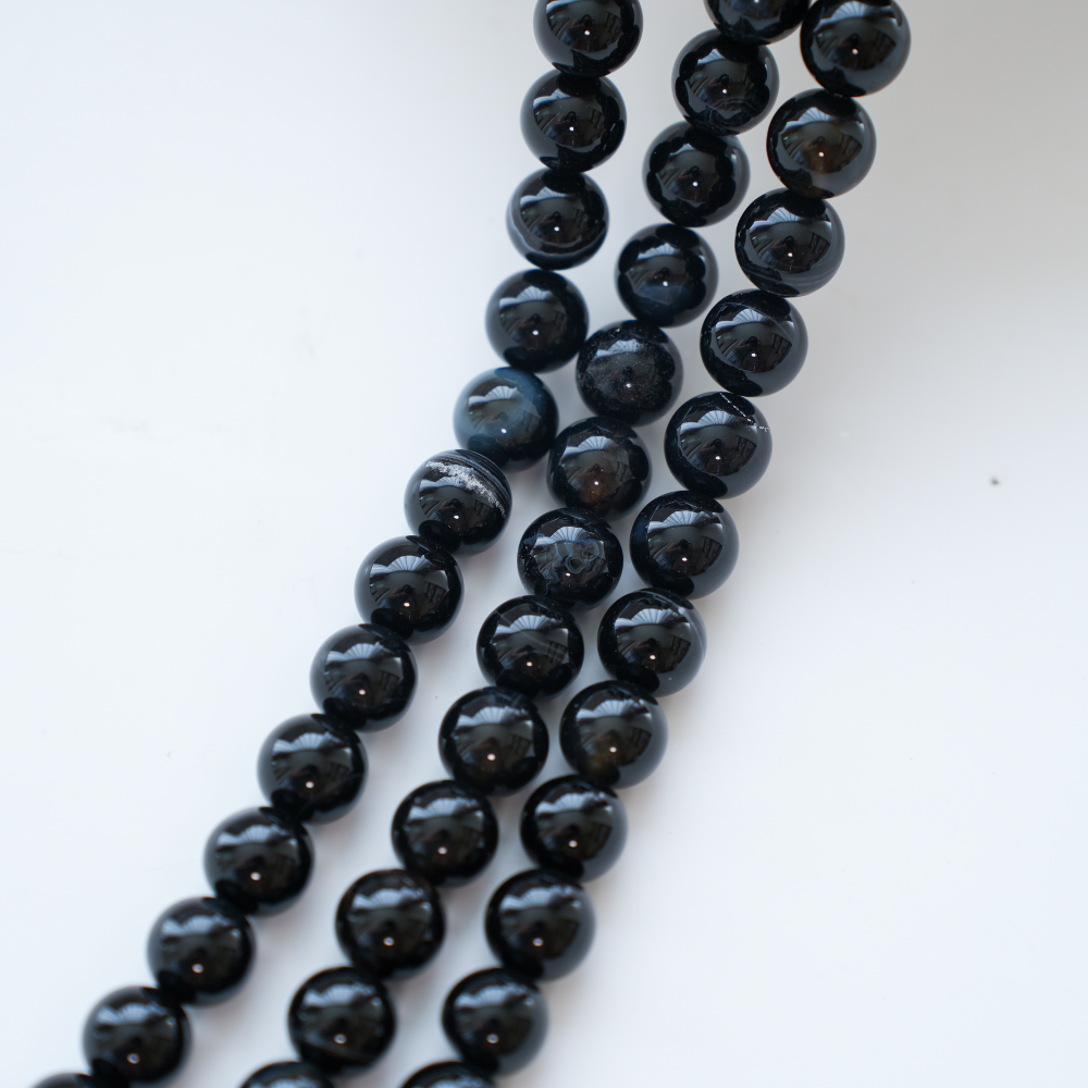 Sort Agat，10mm rund,Hel Streng 37cm