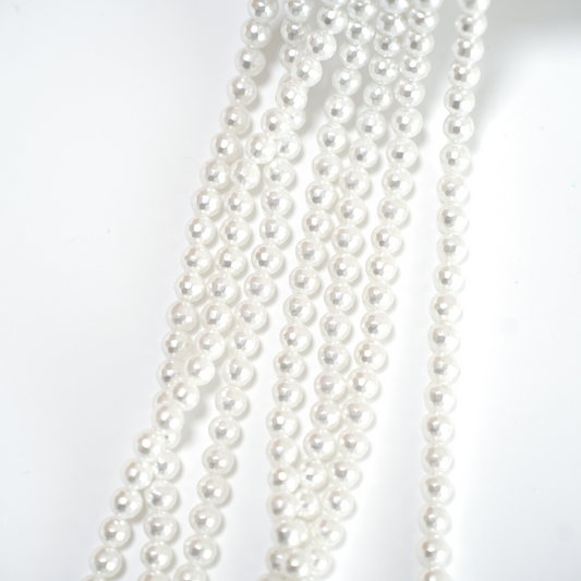 Crystal pearl,4mm diamantslebet rund/40cm, Hel Streng - Cream