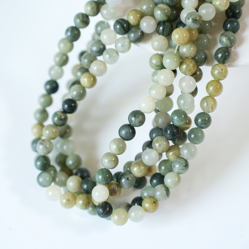 Græsgrøn Sten，6mm rund，hel streng 38cm