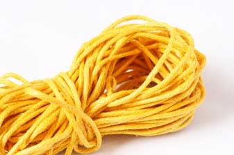 Bomuldssnøre, vokset, gylden, 1,5 mm, 10 meter