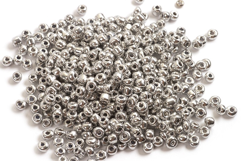 Seed beads, 8/0, ca. 3x2,3 mm, sølvfarvede, ca. 15 gram