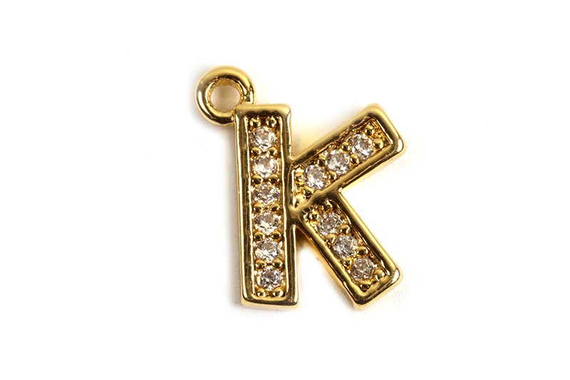 Bogstav m/zirkonia, K, 10x8,5 mm, forgyldt med 18K guld, 1 stk.