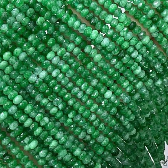 Kalcedon , oblate , grøn , 4.5 mm. 1 streng