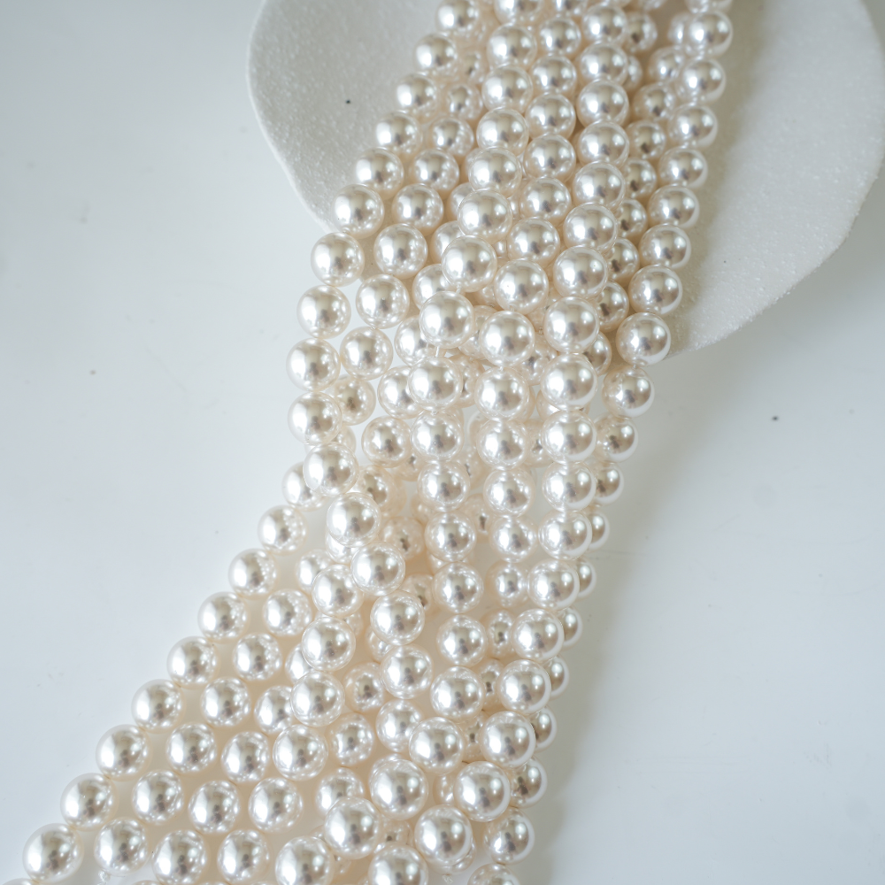 Crystal pearl,6mm rund/39cm, Hel Streng - Cream