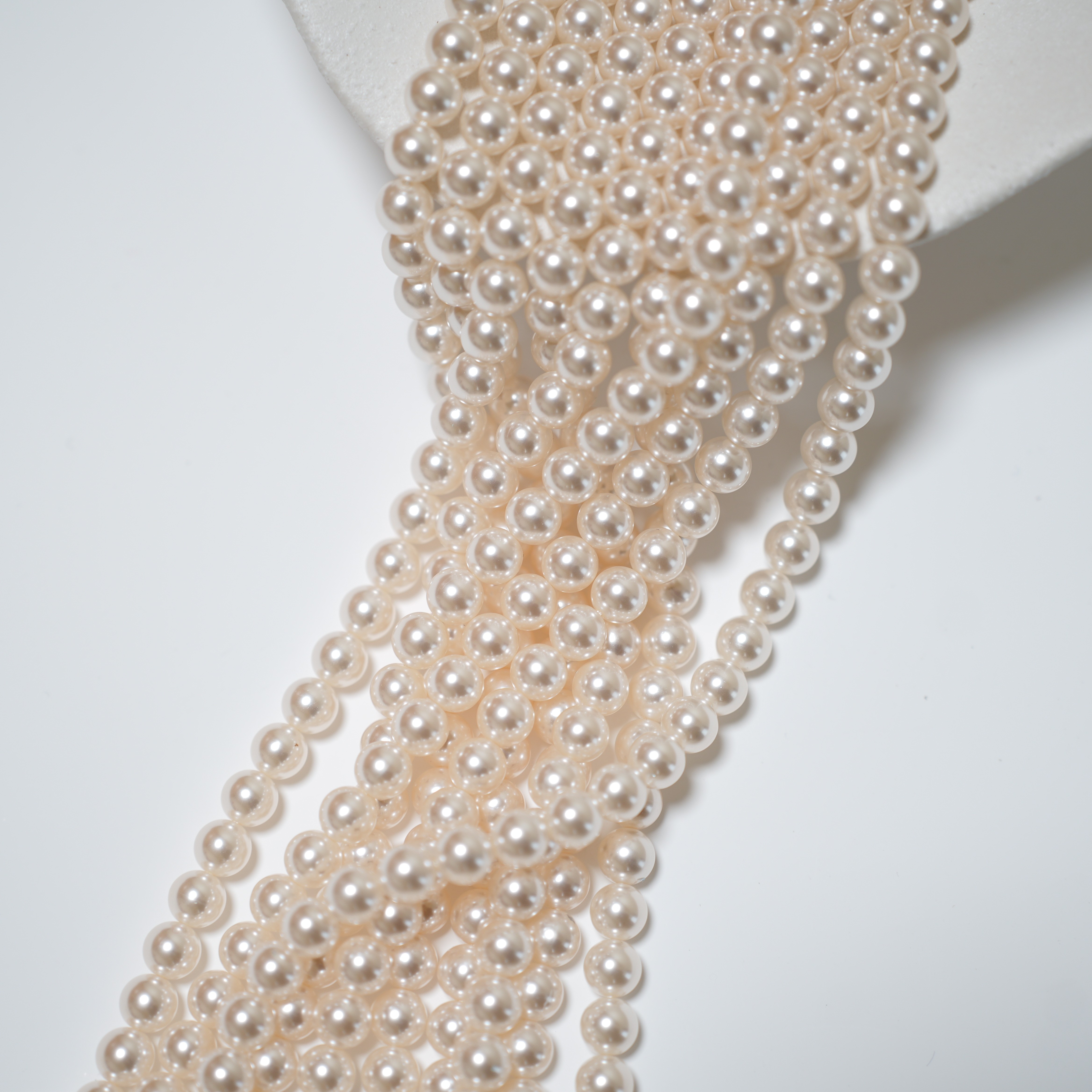 Crystal pearl,6mm rund/39cm, Hel Streng - Ivory