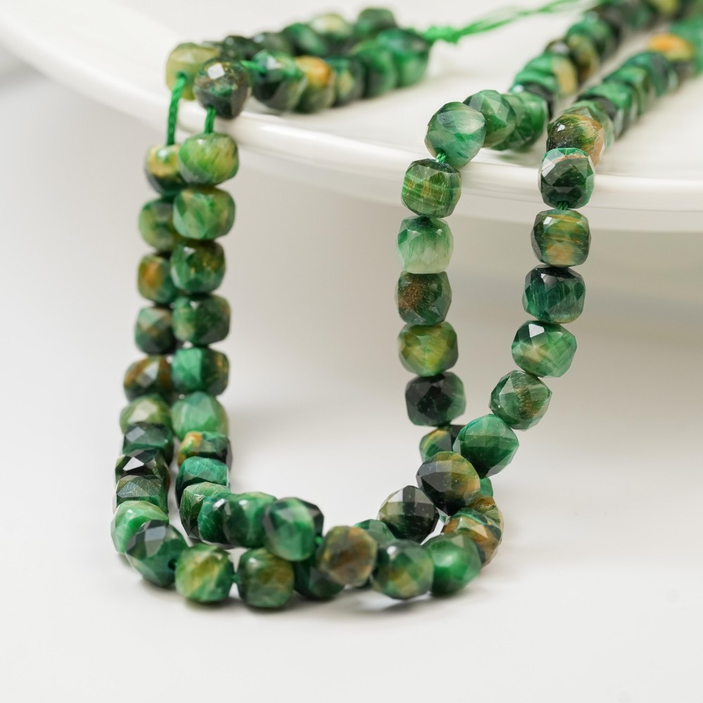Green Tiger Eye,8mm Terning, Hel Streng