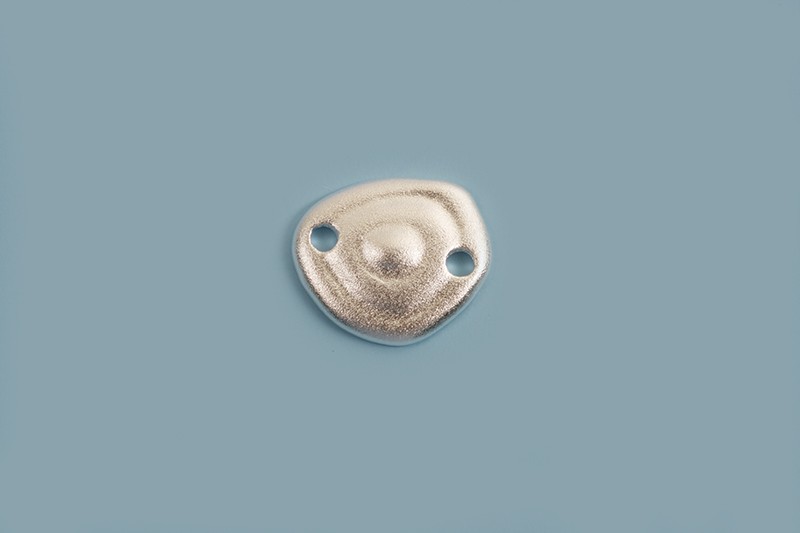 Mønt m/mønster og 2 huller, link, 8,5x9,5 mm, 925s, 1 stk.