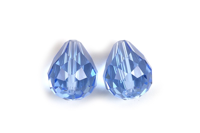Glasperle, dråbe, facet, 10x12 mm, lyseblå, 2 stk.