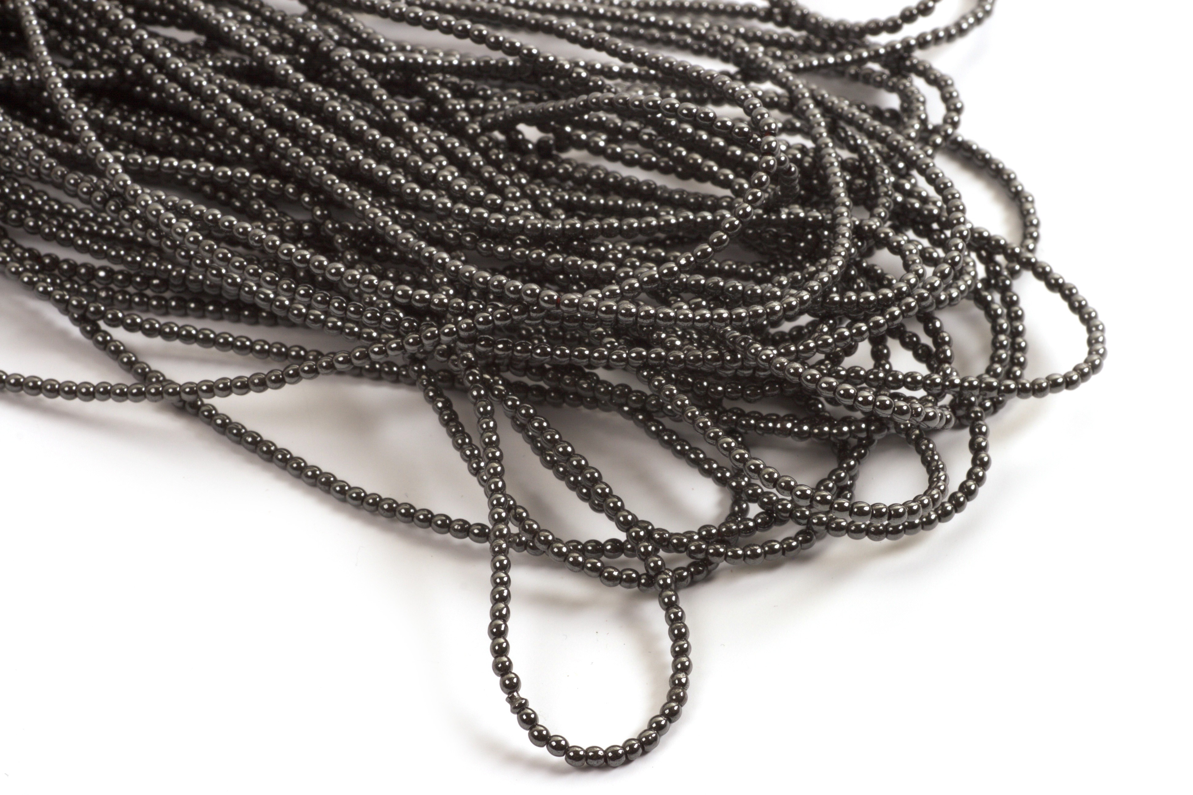 Hæmatit, rund, 2 mm, 1 streng