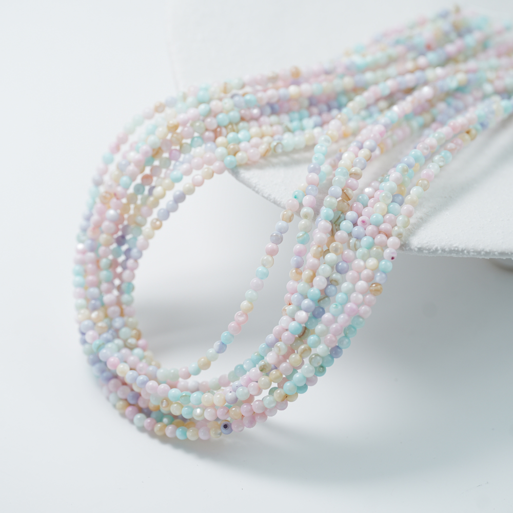 Naturlige skal perler,3mm rund, hel streng 38cm - Macaroner