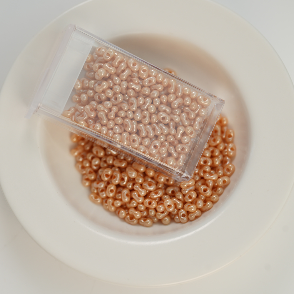 PRECIOSA Jordnød Beads,P3002，ca. 2*4mm, ca. 10G, 1 æske