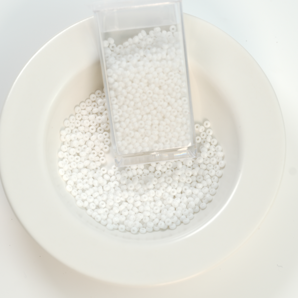 Preciosa Seed beads, 03050 Råhvid，ca. 2 mm, 10/0, ca. 10G, 1 æske