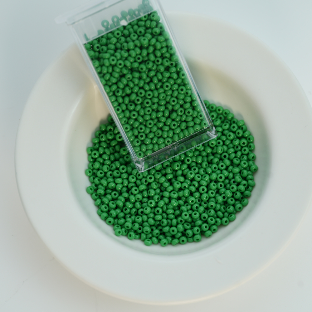 Preciosa Seed beads, 53250 Mosgrøn ，ca. 2 mm, 10/0, ca. 10G, 1 æske