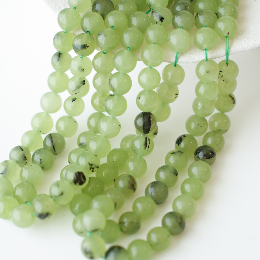Prehnit,8mm rund，hel streng 37cm 