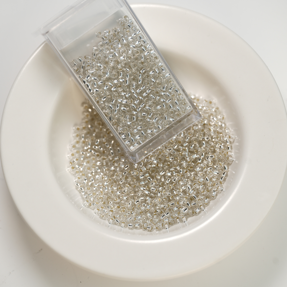 TOHO Delica beads, Glaseffekt 21，ca. 2mm, 11/0, ca. 10G, 1 æske