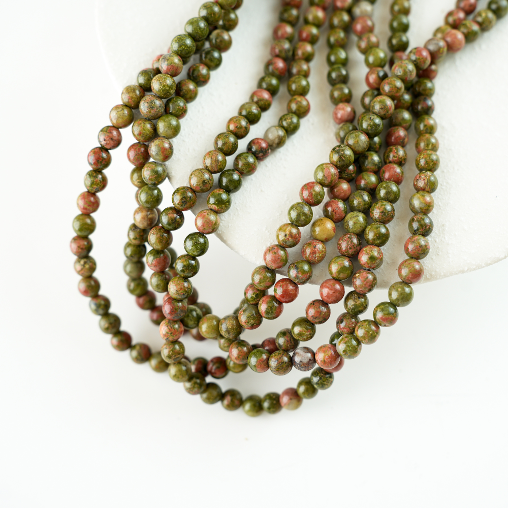 Unakit，6mm rund，hel streng 38cm