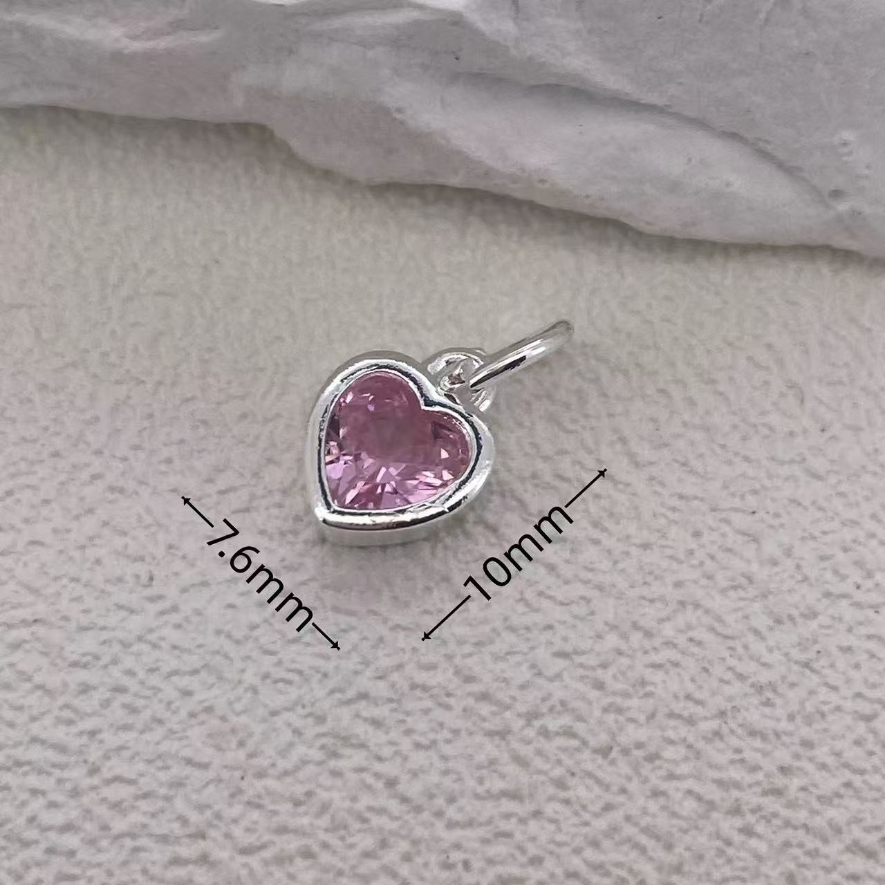 Vedhæng, Hjerte m/ zirkoniasten, 7.5 x9.2 mm. FS, 5 stk.