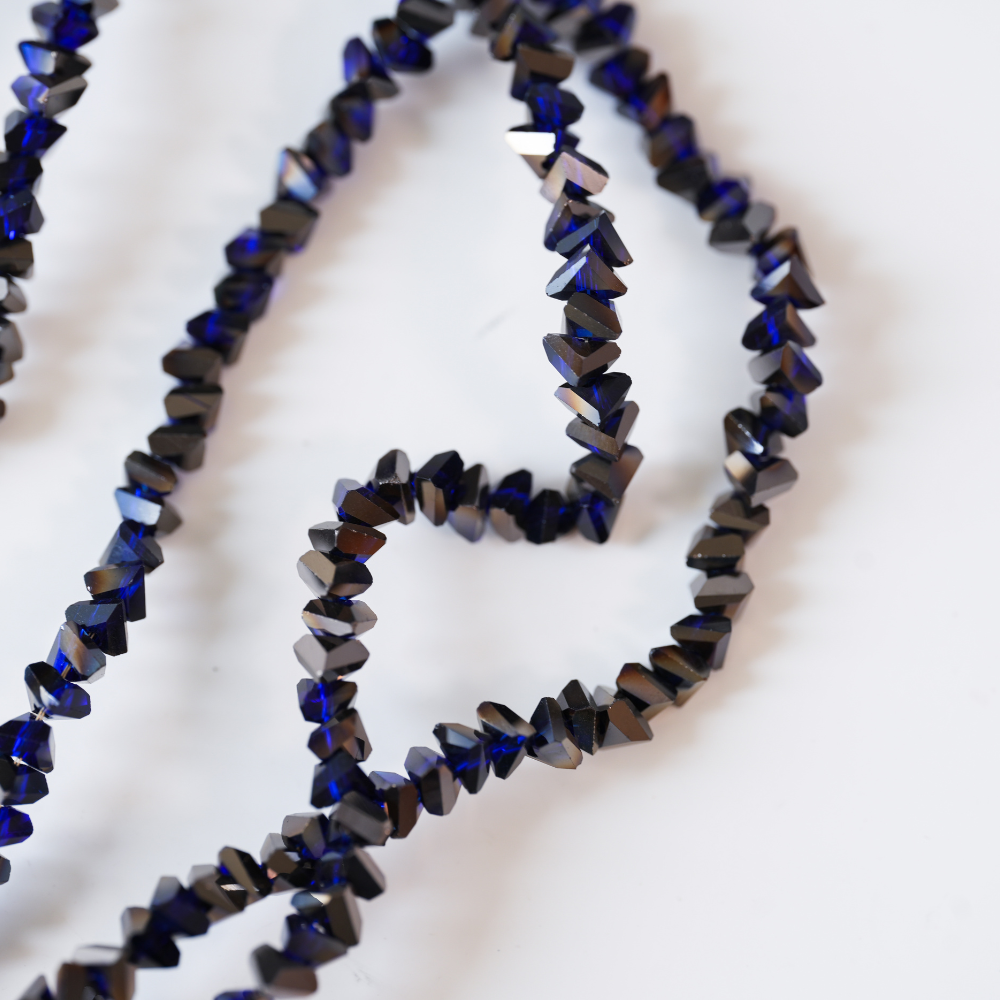 Zirkon,Trekantet rombe，4mm/32cm，Hel Streng - Blå