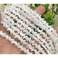 Shellperler /lille måneform ，8*4*2.3mm，40cm