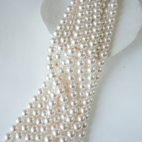 Crystal pearl,12mm rund/40cm, Hel Streng - Cream