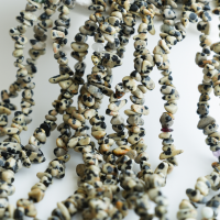 Sort-hvid Plettet，Chips Perler，3-8mm/78cm，Hel Streng