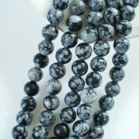 Sort-hvid Snefnugstøn，10mm rund，hel streng 38cm