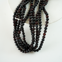 Blomstret rød sten，6mm rund，hel streng 38cm