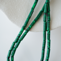 Malakit,13.3*4.3mm Cylinder Formet, Hel Streng