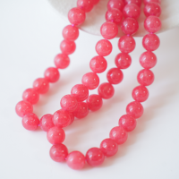 Rød Korund,10.5mm rund38cm,hel streng