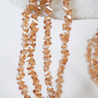 Zirkon,Trekantet rombe，3mm/25cm，Hel Streng - Old Gold