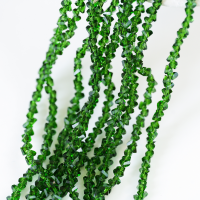 Zirkon,Trekantet rombe，3mm/29cm，Hel Streng - Smaragd