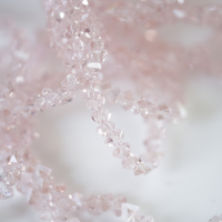 Zirkon,Trekantet rombe，3mm/29cm，Hel Streng - Lyserød