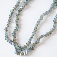 Zirkon,Trekantet rombe，4mm/32cm，Hel Streng - Lysegrøn